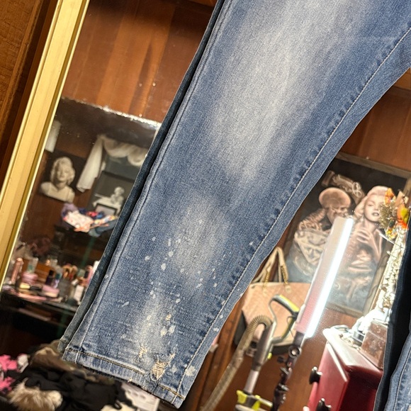 Mid Rise Crop Jean - Picture 3 of 3